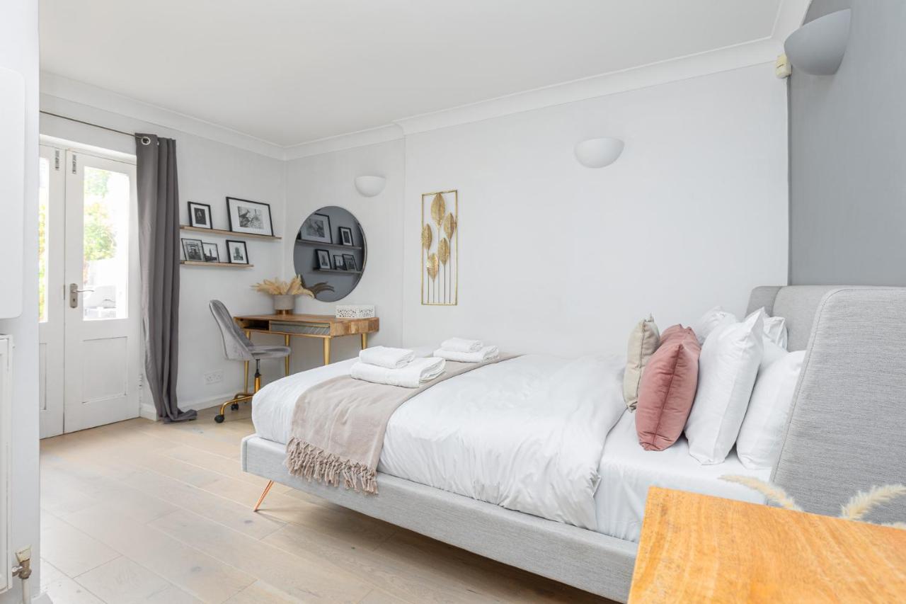 Stunning 2br Flat Wprivate Garden, Kilburn Londen