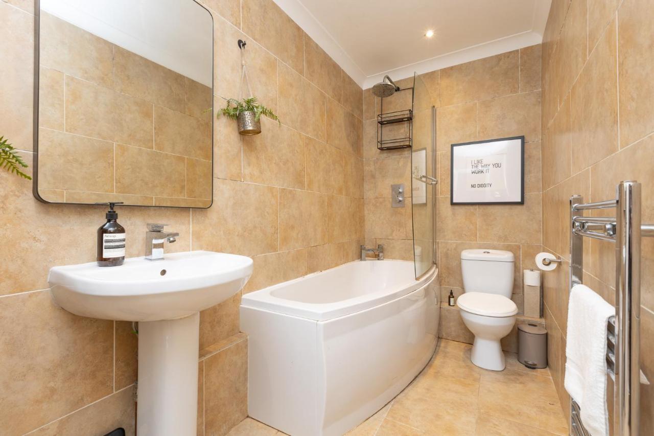 Stunning 2br Flat Wprivate Garden, Kilburn Appartement