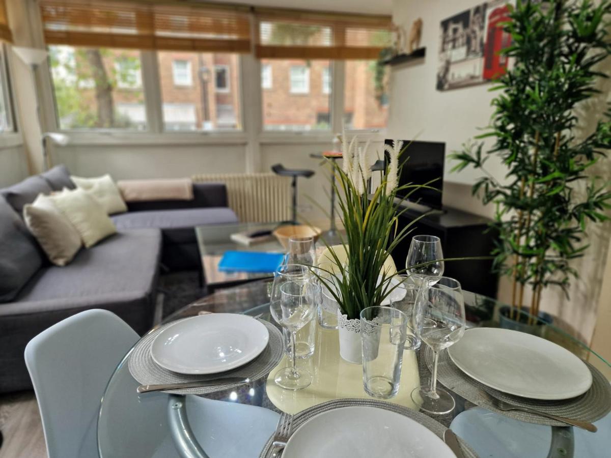 2 Bedrooms Flat In Great Location!