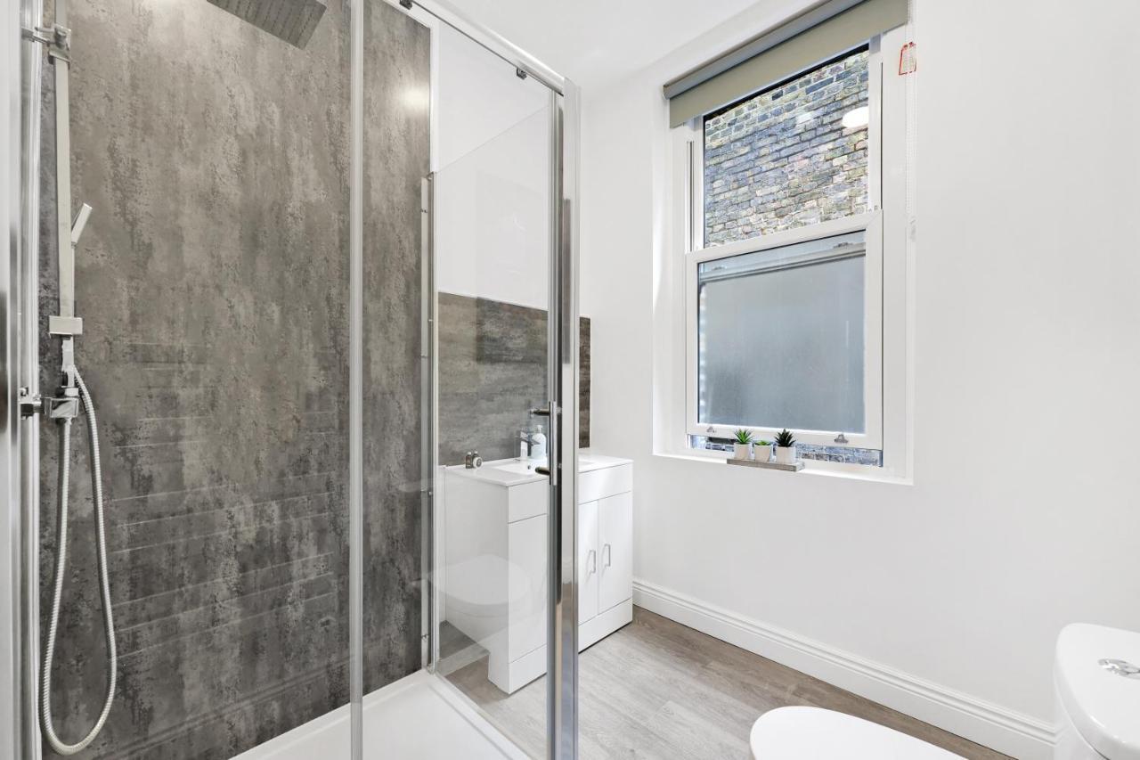 Appartement High Spec Two-bedroom Short Term & Flexible Renting Shoreditch With Free Wifi *