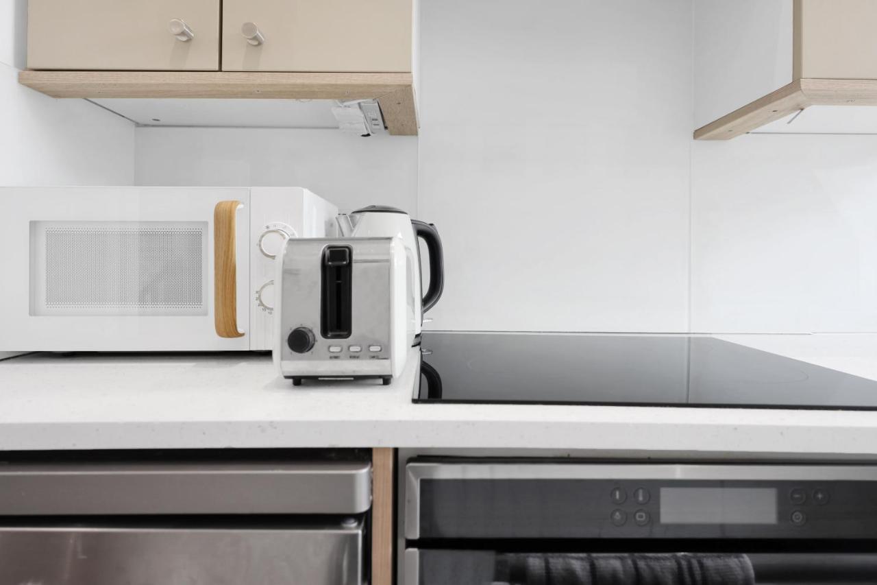 Loft Aartment Short Term & Flexible Renting Hackney With Free Wifi & Balcony Apartment London