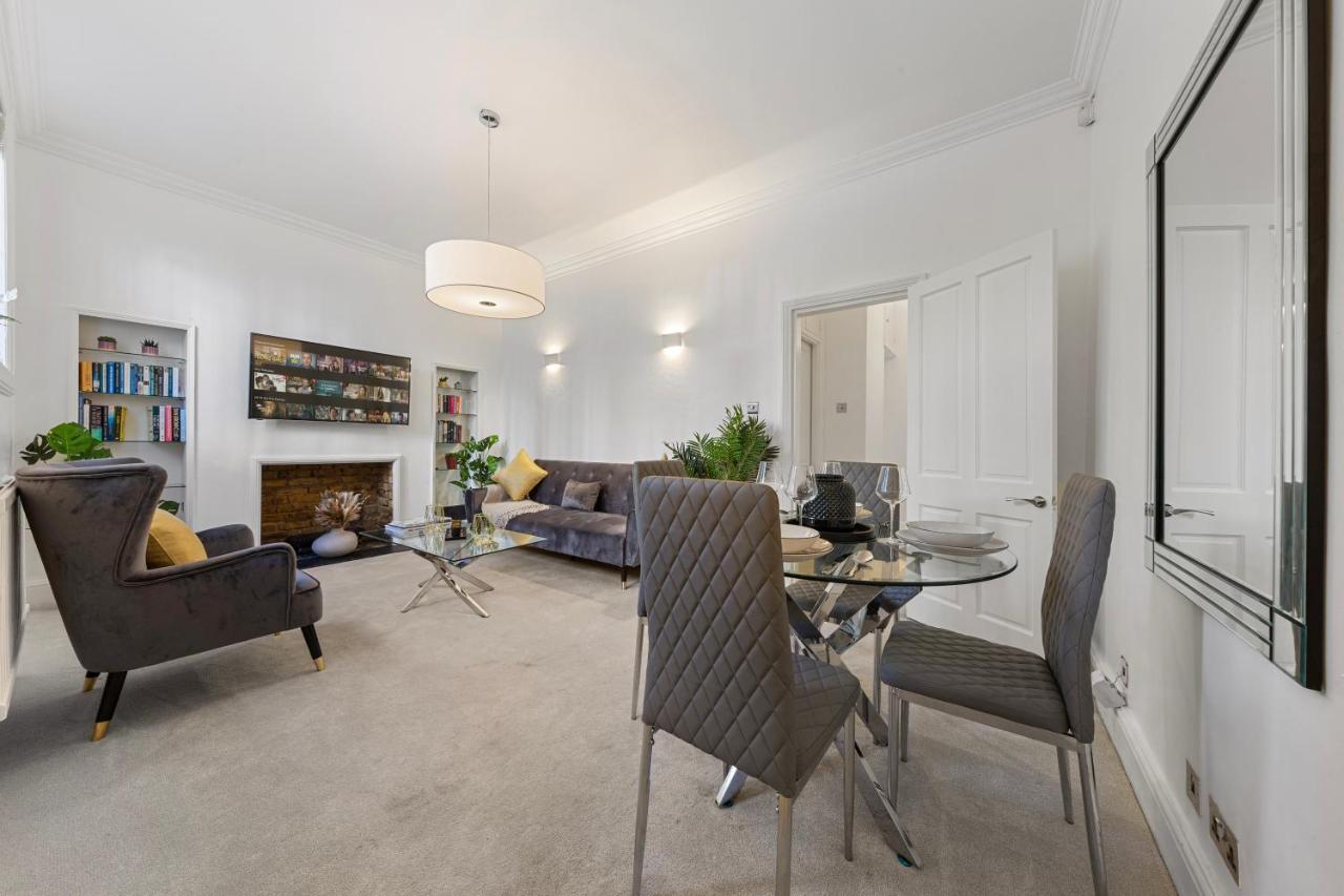 Appartement Harrods 2 Bed Lux Flat W/patio Londen