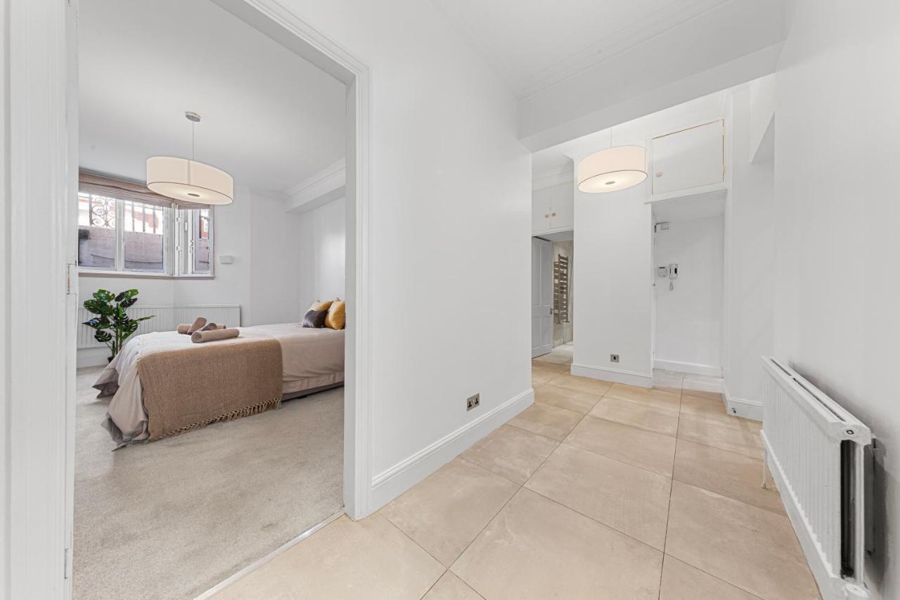 Appartement Harrods 2 Bed Lux Flat W/patio