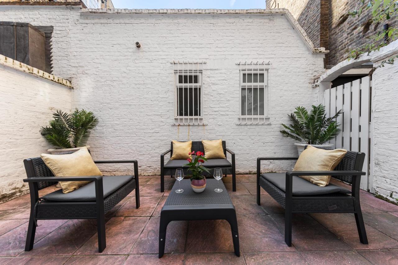 Harrods 2 Bed Lux Flat W/patio * Londen