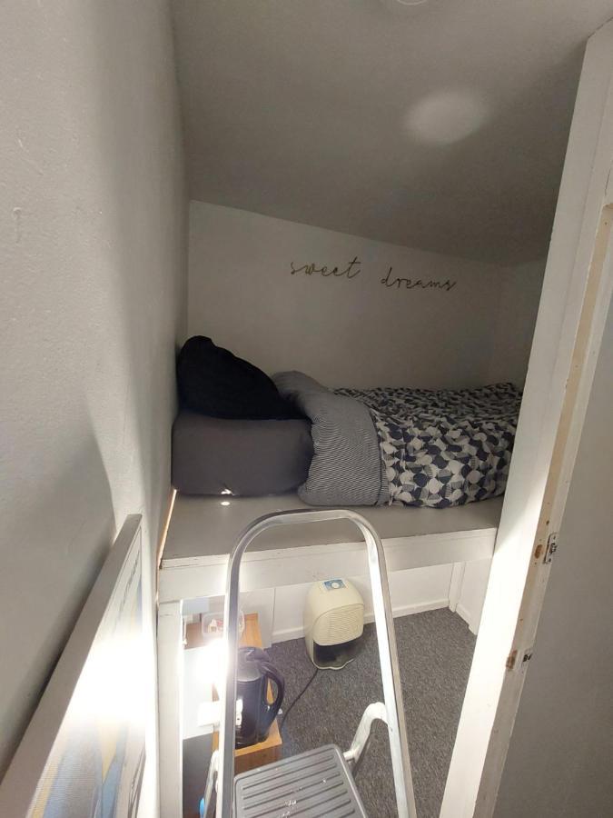 Docura House Homestay London