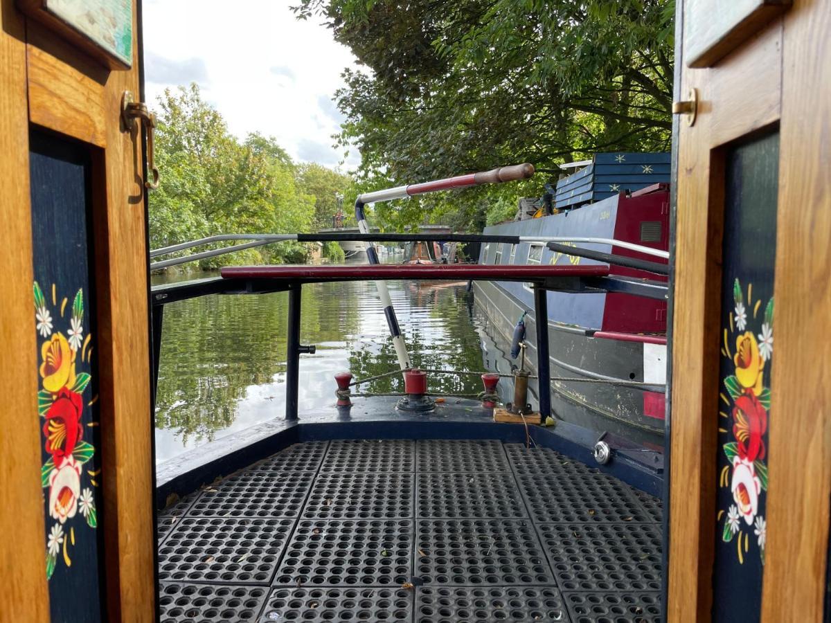 Cosy Canal Boat In Little Venice By Paddington For Family & Friends Hotel en barco