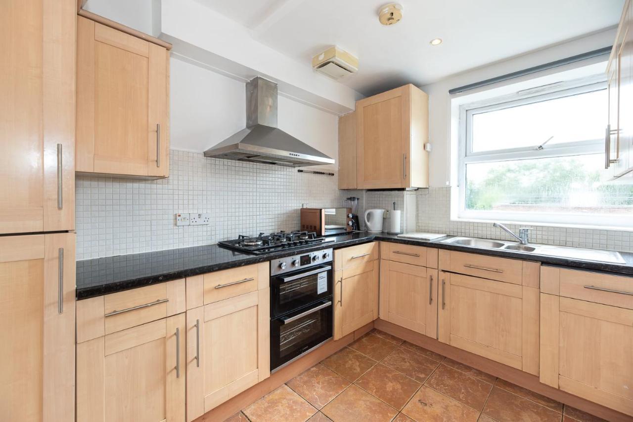 En-suite Double * London