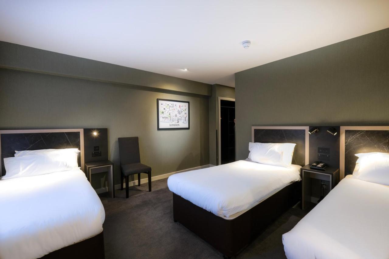 Sleeper At Royal National Hotel