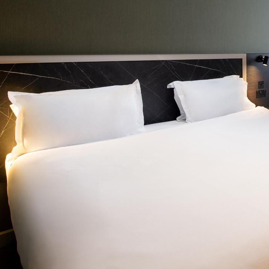 Hotel Sleeper At Royal National London