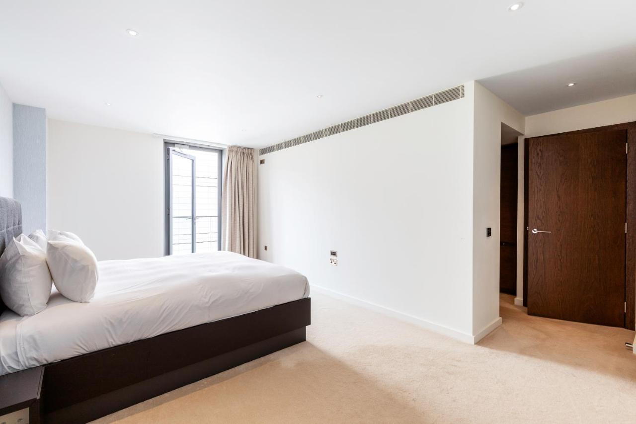 Beautiful 4 Bed Abode Near Imperial Wharf