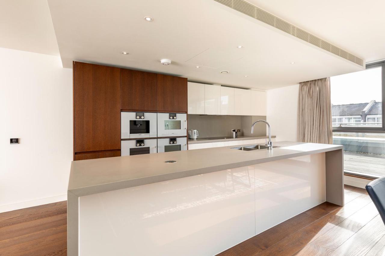 Beautiful 4 Bed Abode Near Imperial Wharf * London