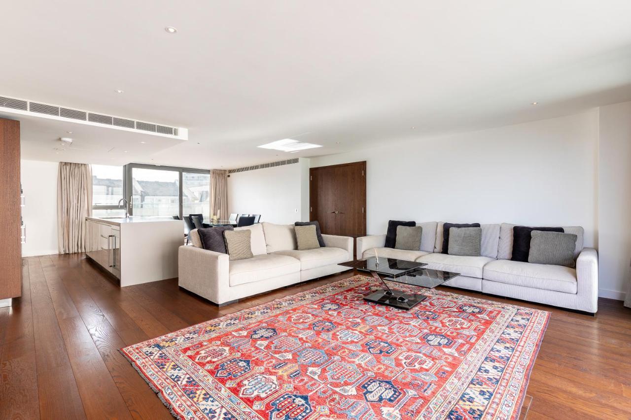 Beautiful 4 Bed Abode Near Imperial Wharf Apartment