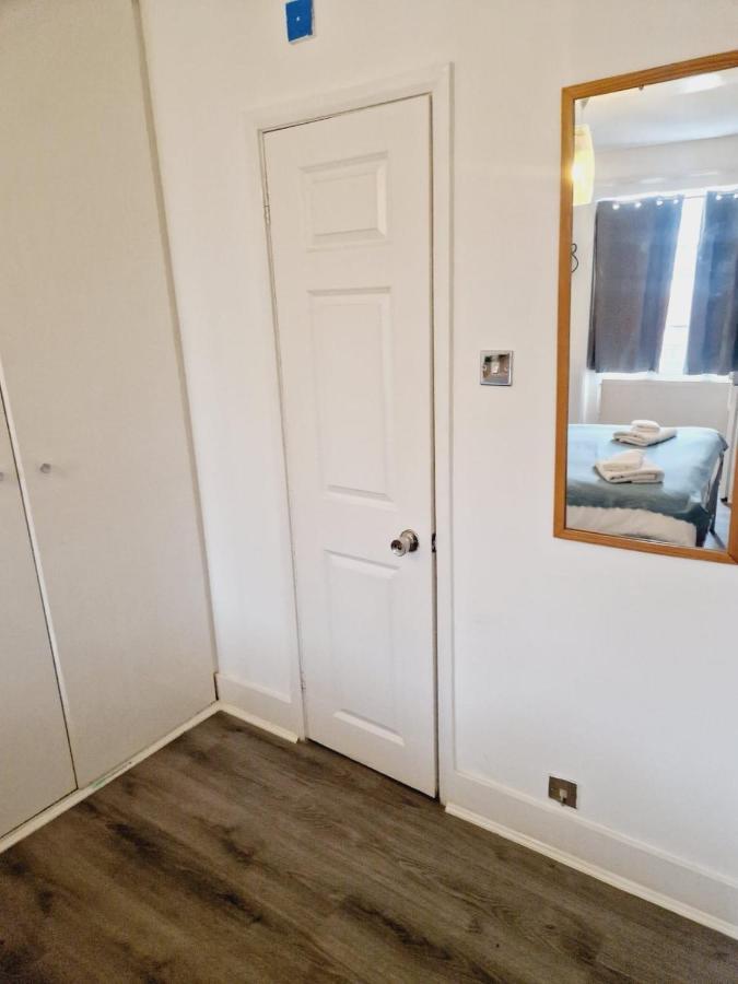 Bright Studio Floor Near Paddington F20 London