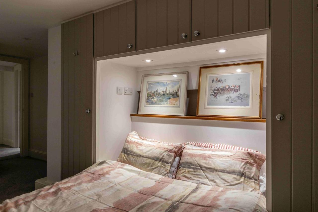 Habitación en casa particular Shared 5 Mins Walk From Vauxhall And Nine Elms Station With Off-site Parking Near Us Embassy