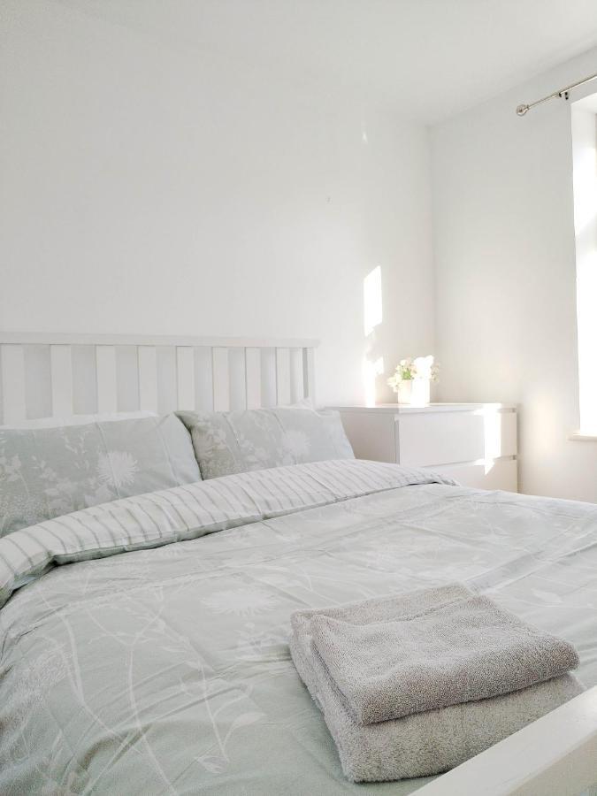 Guest house Cosy Near Canary Wharf & The O2 London