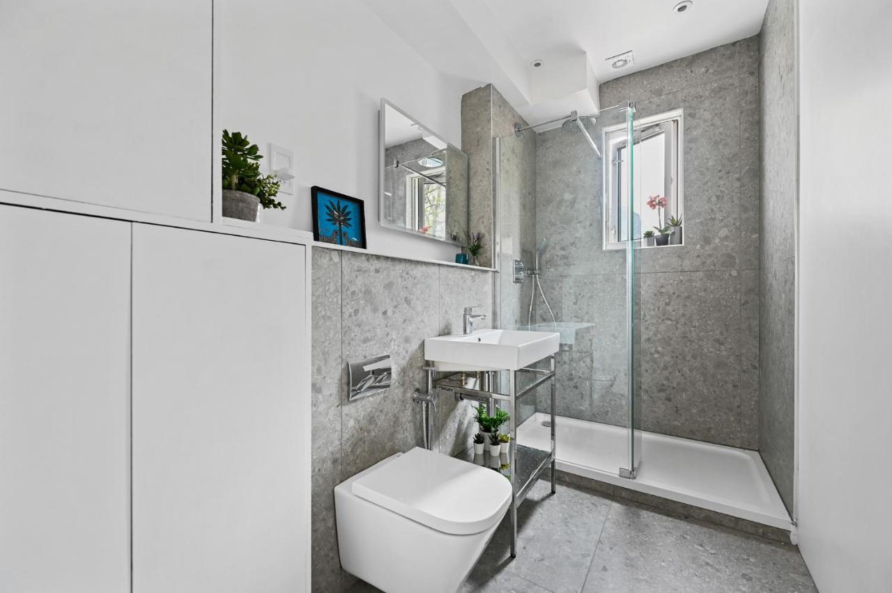 Nightingale * London