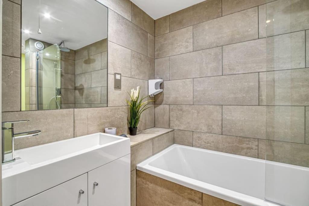 Apartamento Tranquil 2 Bedroom In Southwark- Zone 1 *
