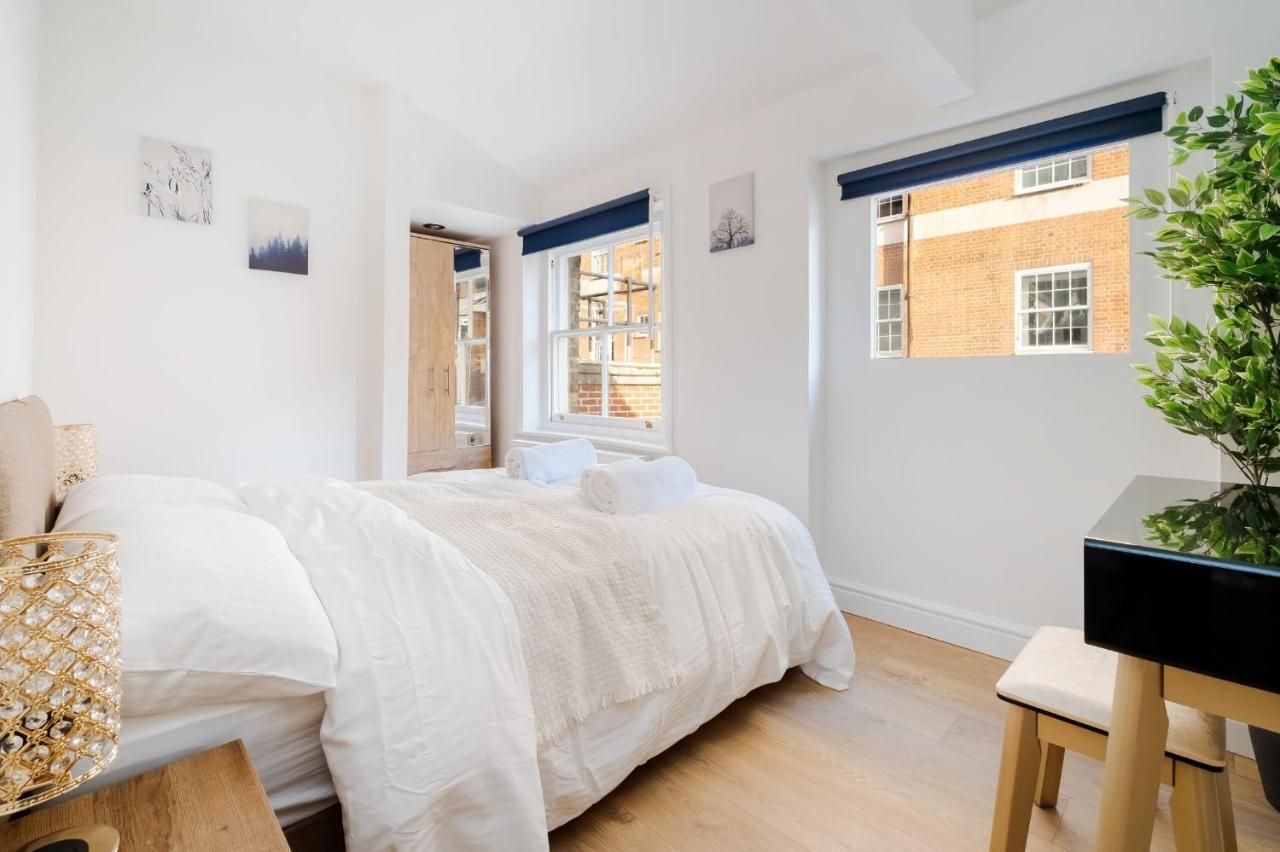 Apartment Modern 3 Bedroom And 2 Bathroom London