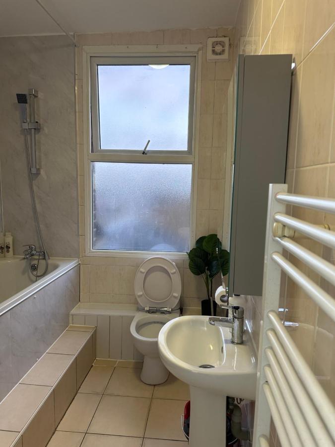 Beautiful No4 Forest Road London