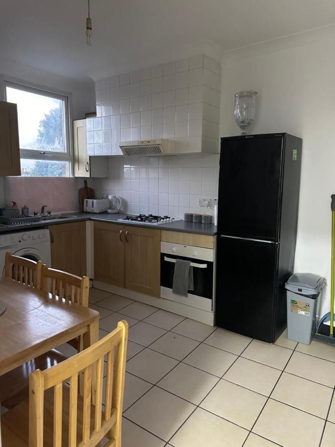 Apartment Beautiful No4 Forest Road London