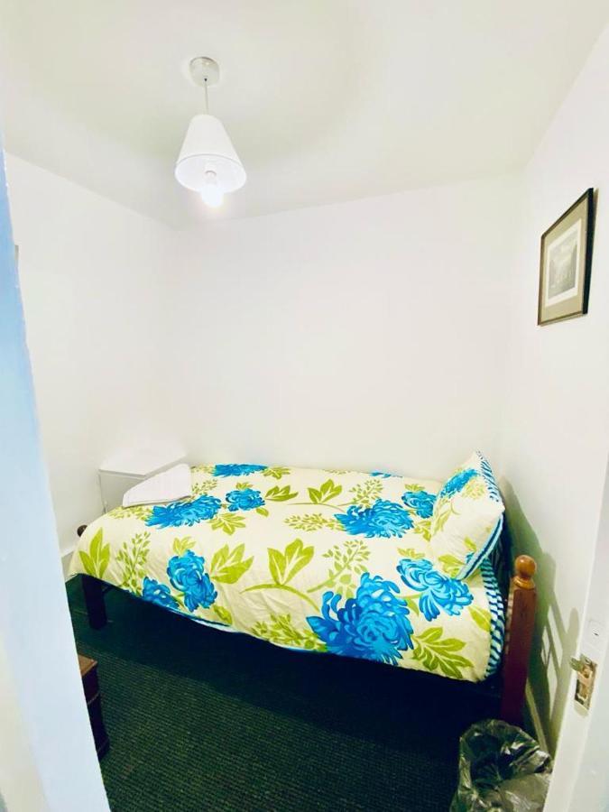 Apartment Tow Bedroom In
