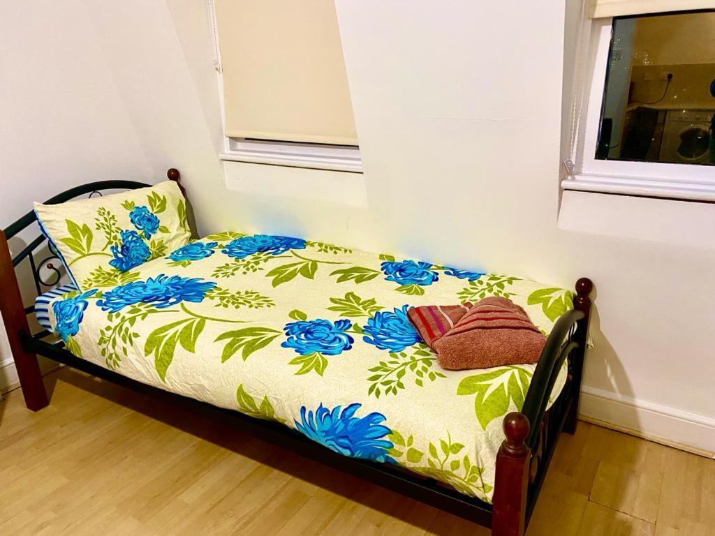 Apartment Tow Bedroom In
