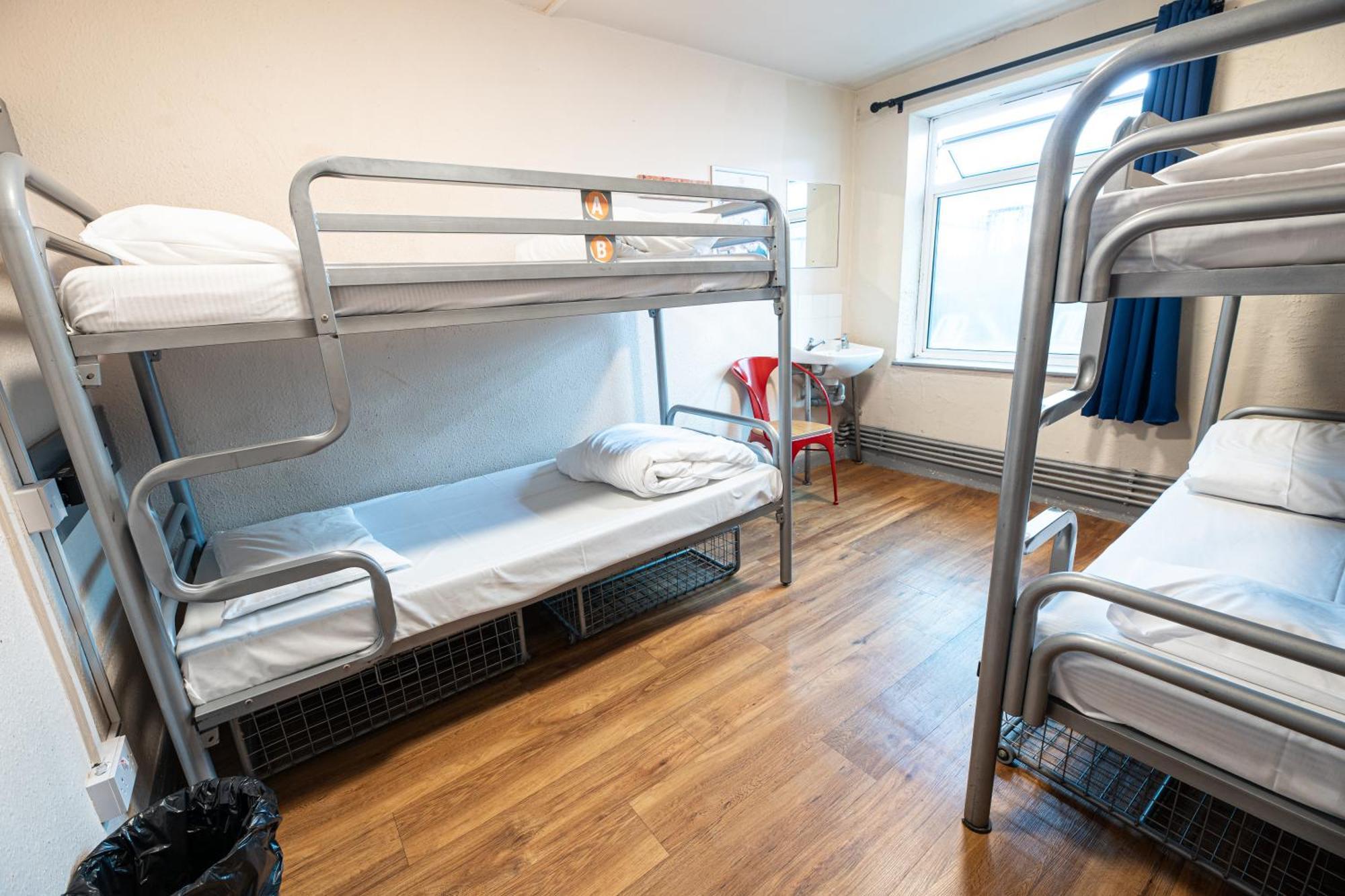 St Christopher's Shepherd's Bush Hostal *