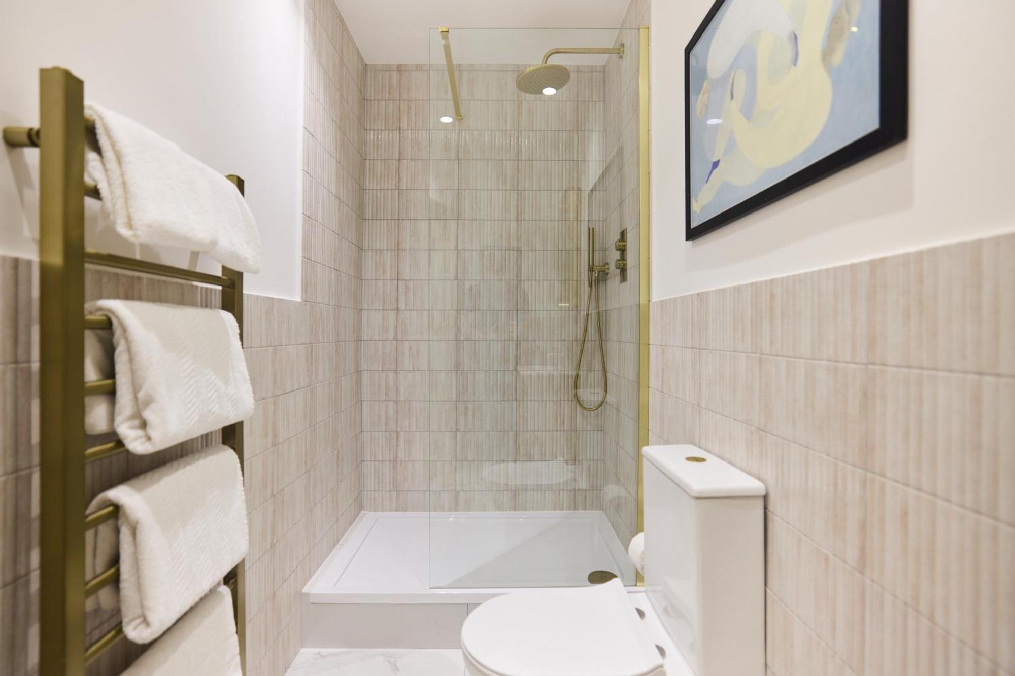The Bayswater Gardens - Bright 3bdr Appartement Londen