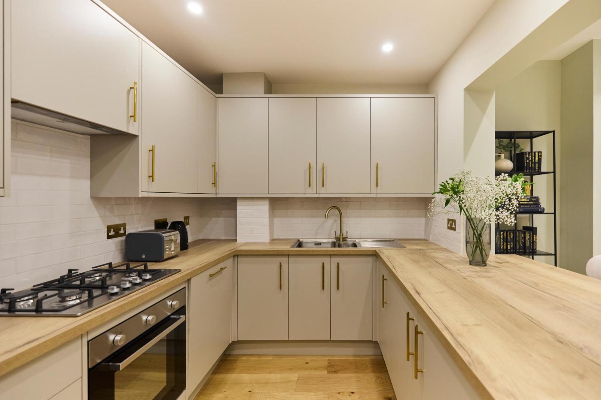 The Bayswater Gardens - Bright 3bdr Londen