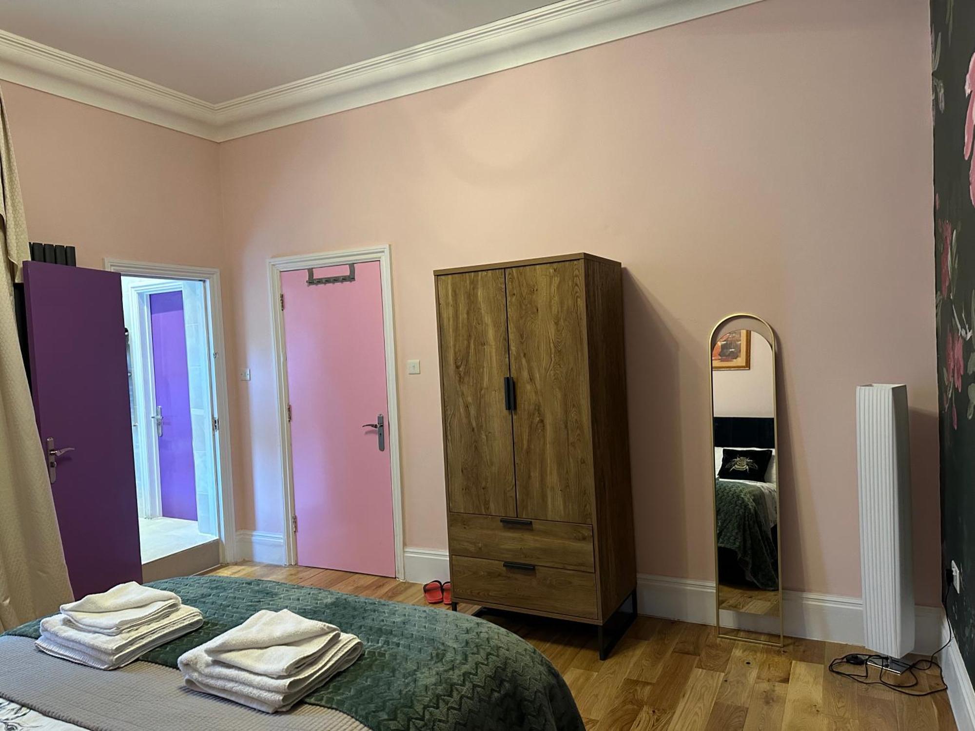 Rosie Cosy House Cricklewood Guest house London