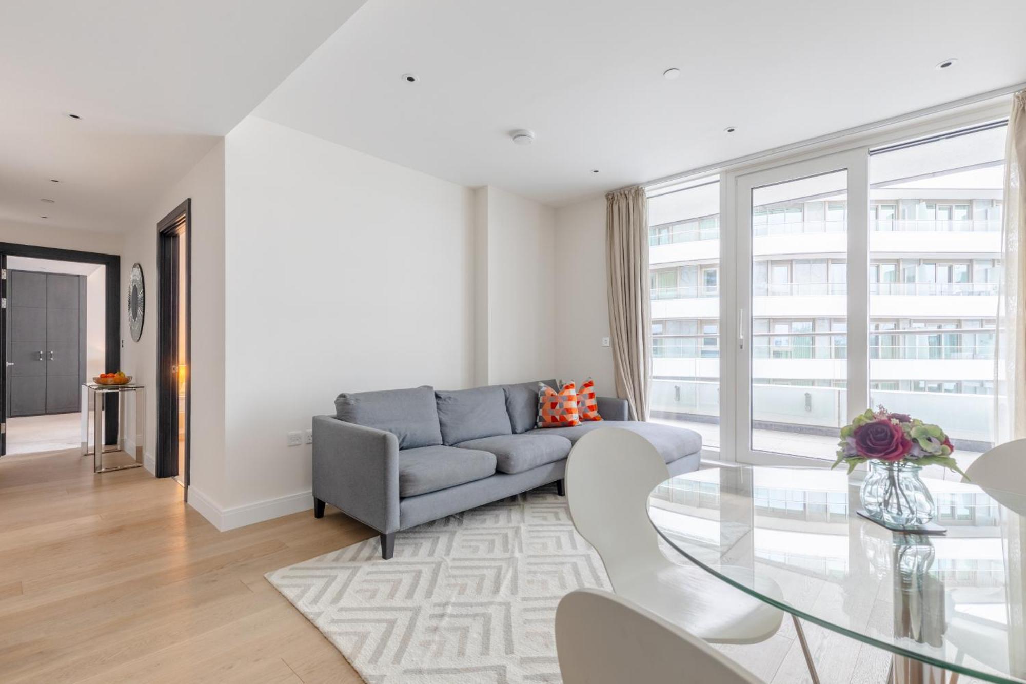 Luxury 2 Bed 2 Bath Close To Chelsea Appartement *