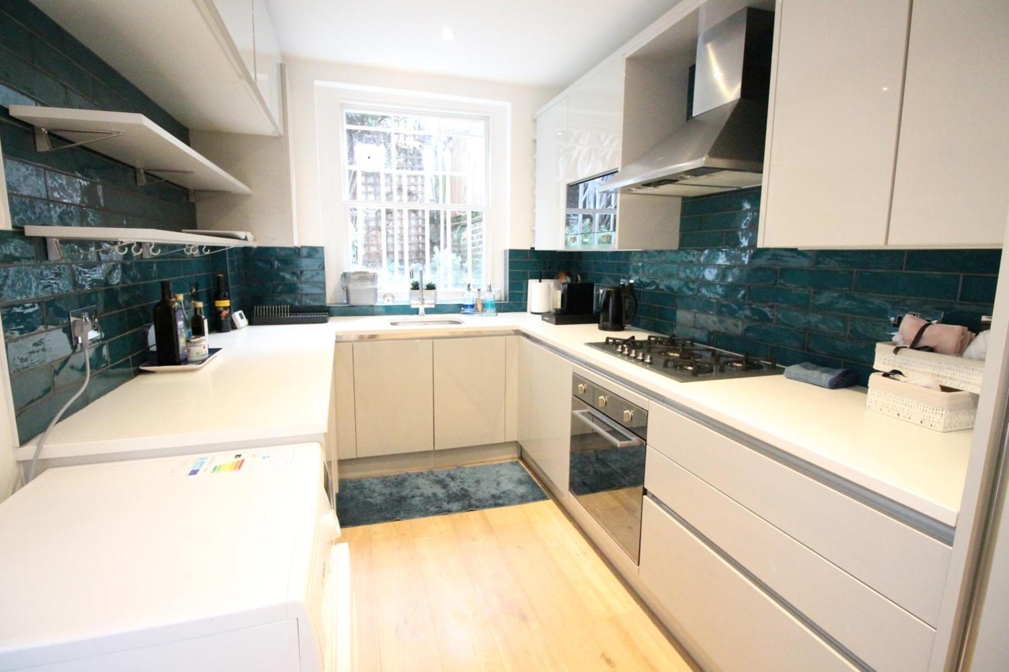 Trendy 2bedroom And 2 Bathroom Flat, Quiet Nottinghill Street Apartamento *