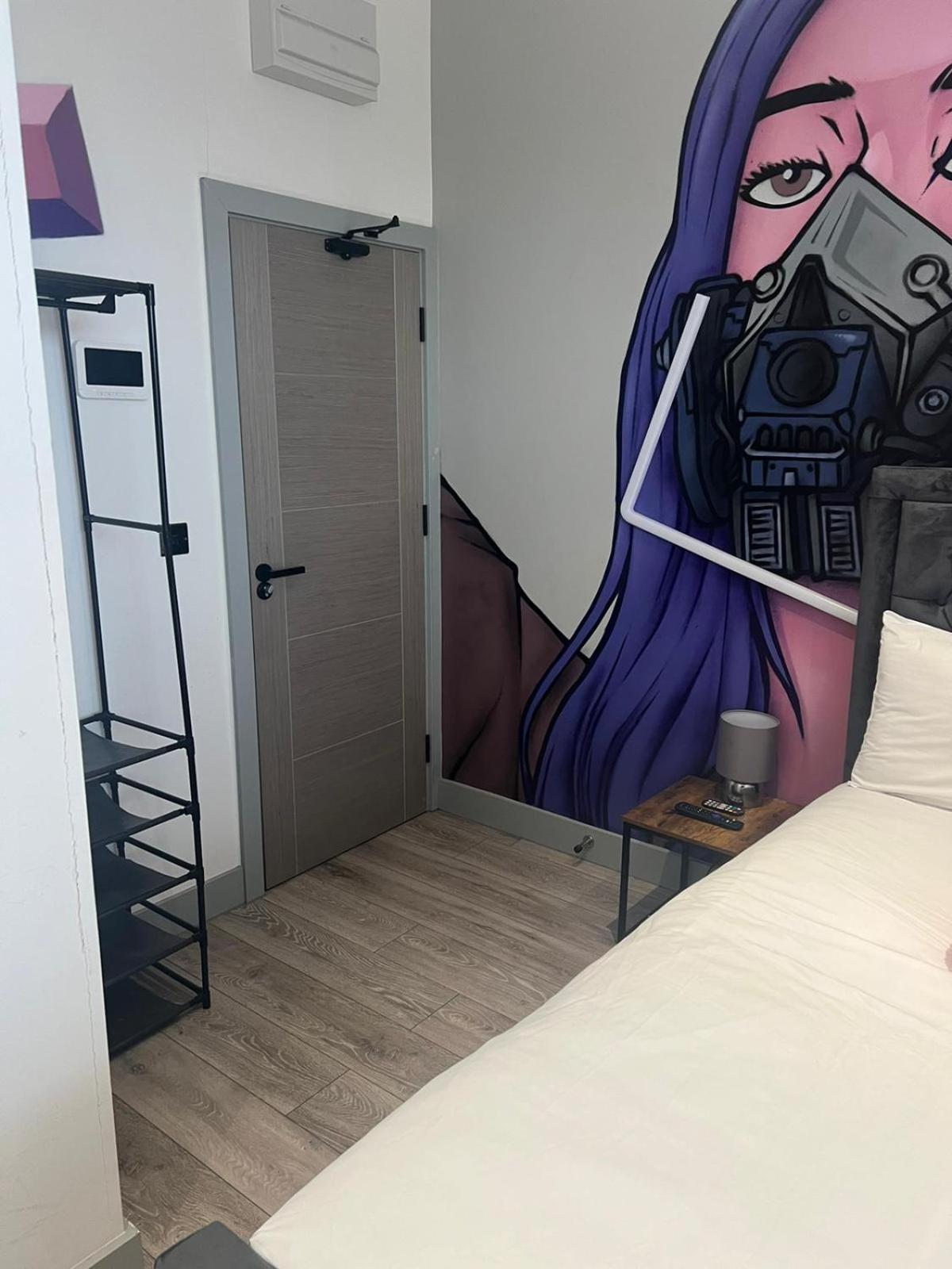 Serviced Ensuite Double - Near Greenwich Park - The O2 Arena - Nearby Transport Links To - New Cross Station - Lewisham Se14 Guest house