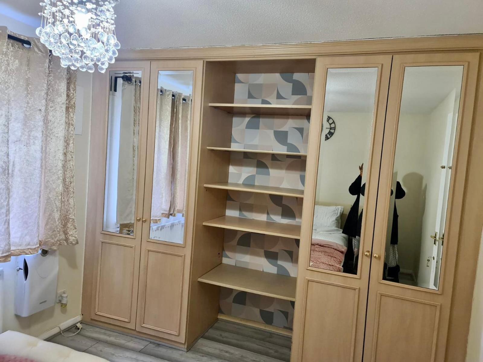 - Sleeps 4 - Parking - Garden - Petfriendly Londen