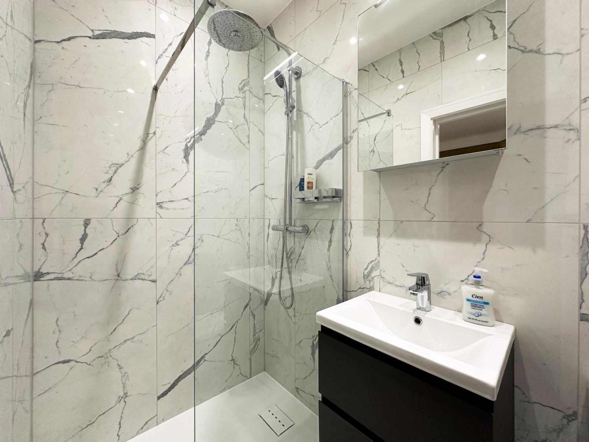 Nancy's Place In Notting Hill - 2 Double Beds, Ideal For Families Apartment