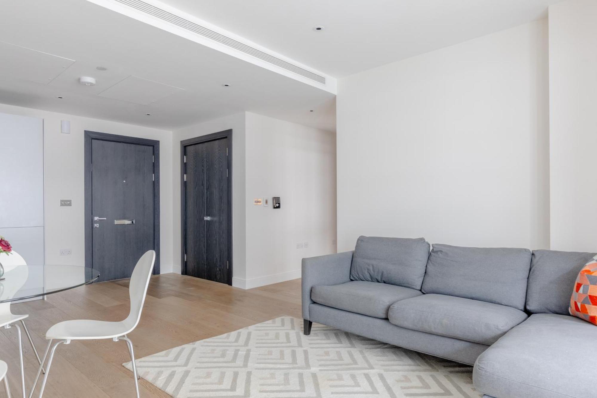 Luxury 2 Bed 2 Bath Close To Chelsea Appartement *