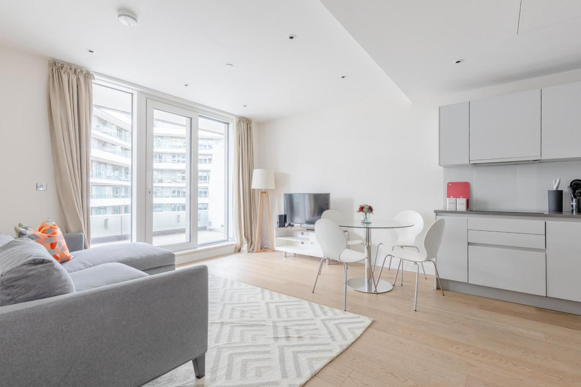 Luxury 2 Bed 2 Bath Close To Chelsea * Londen