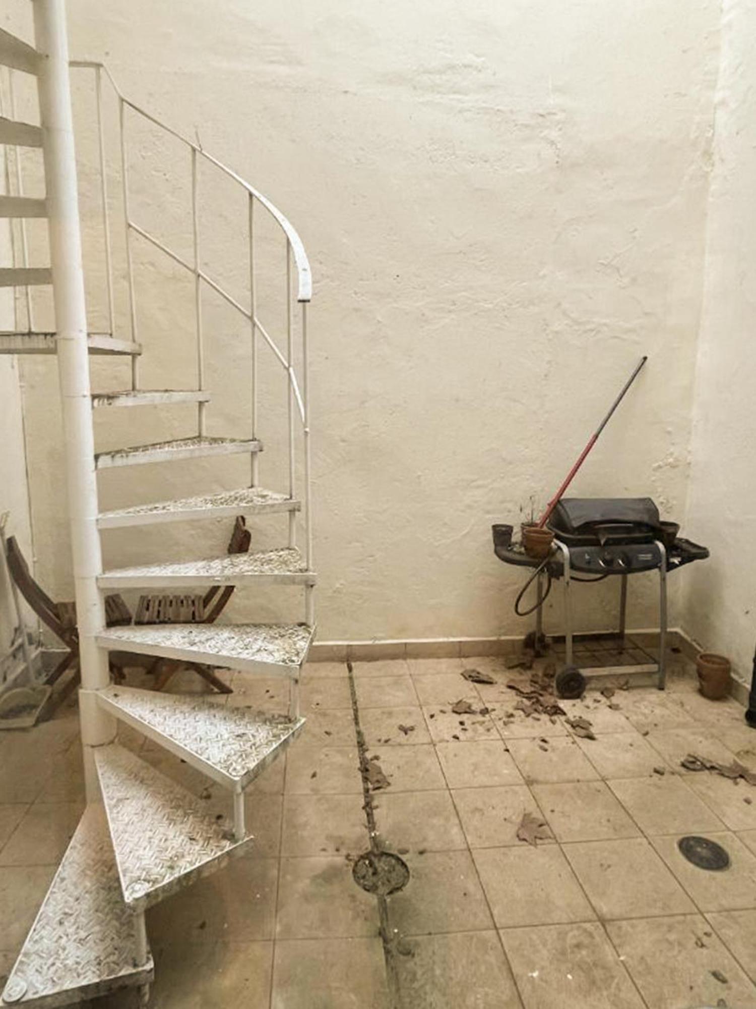 Moments From Hyde Park Apartment *