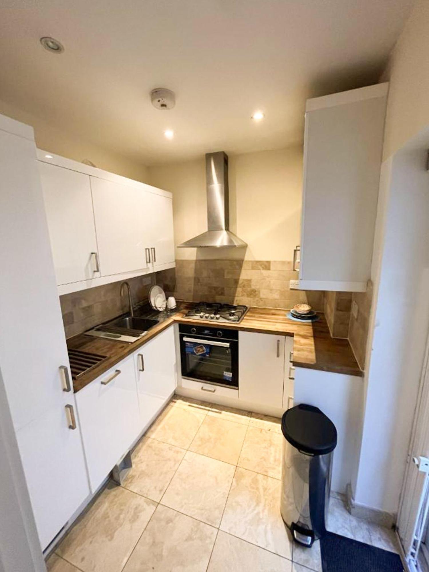 Moments From Hyde Park Apartment London