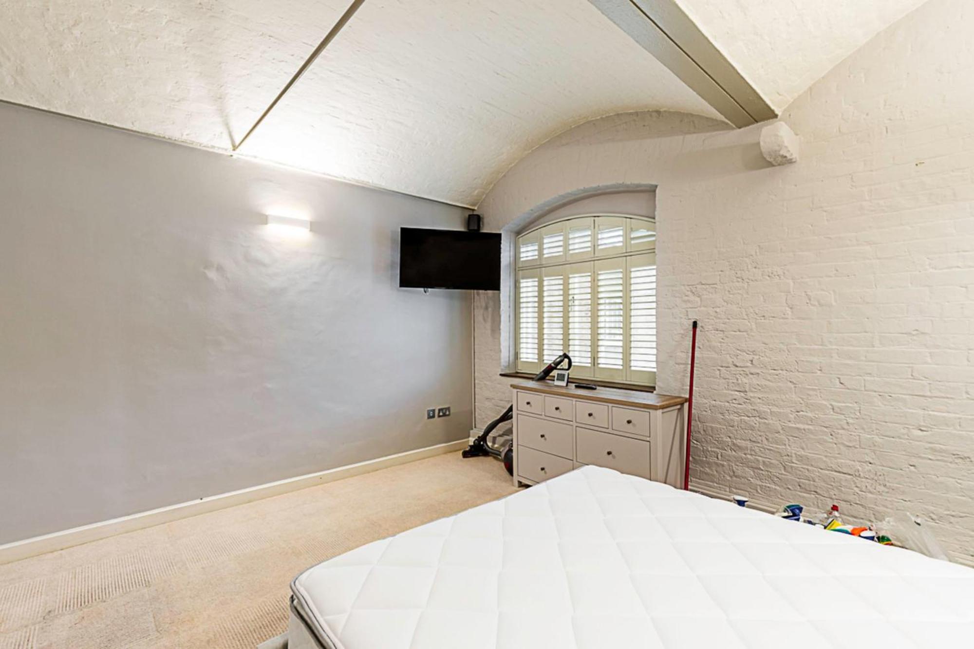 Apartment Charming In St Katharine Docks
