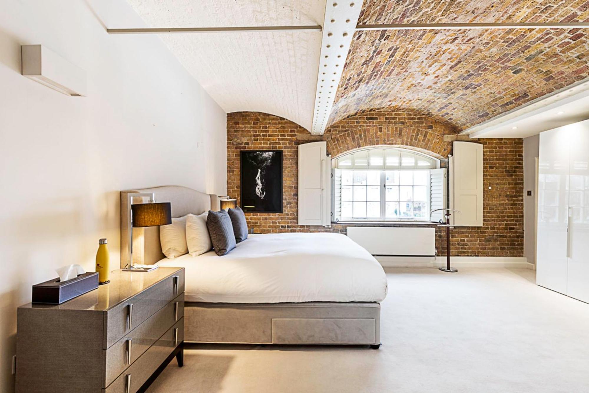 Apartment Charming In St Katharine Docks London