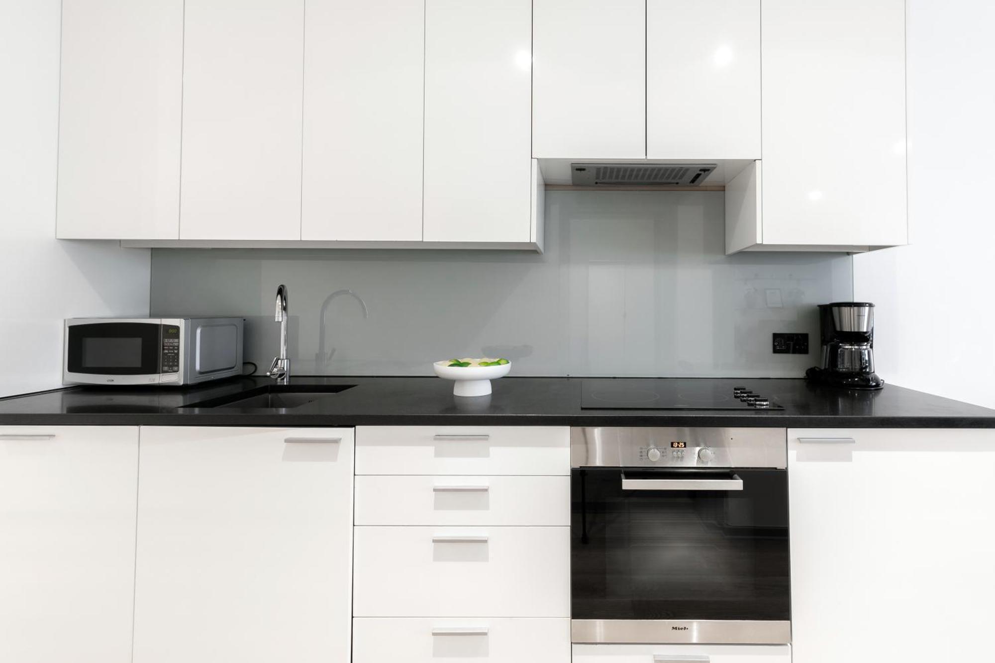 Prime Gloucester Road Apartment London