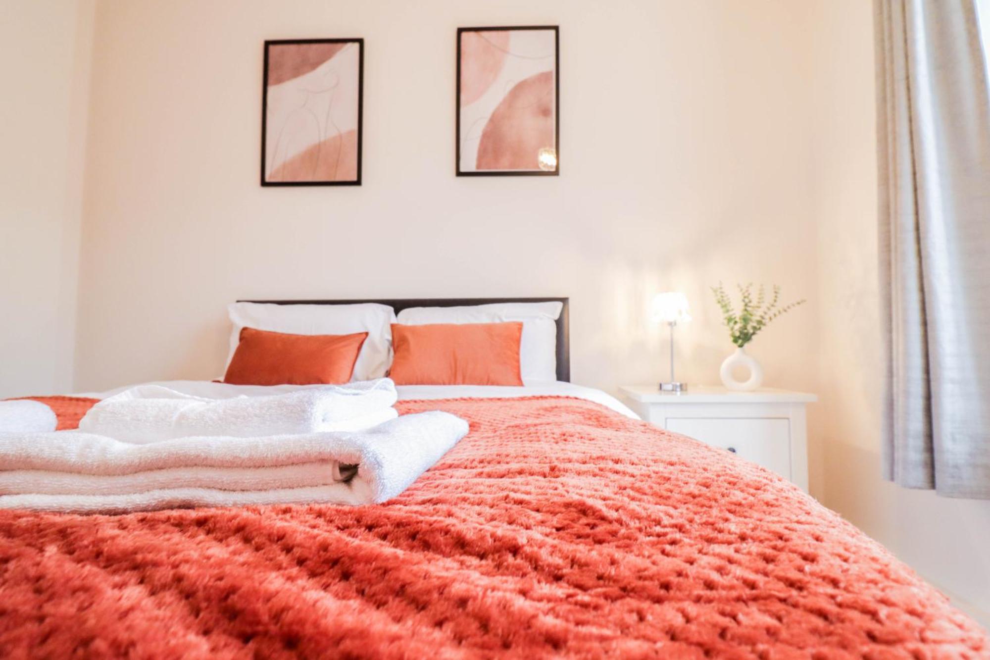 Gorgeous 2-Bedroom London Apartment Londen