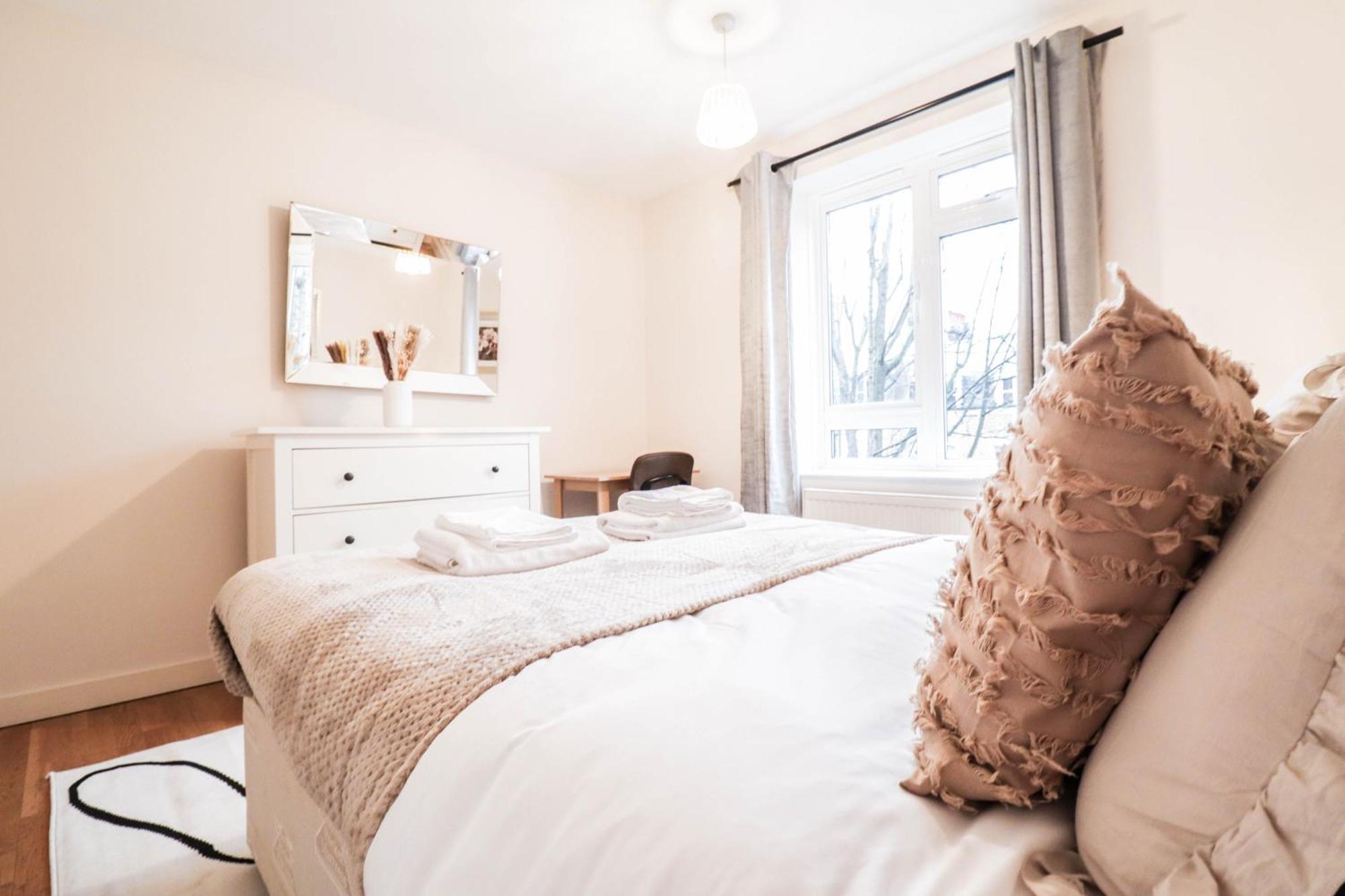Gorgeous 2-Bedroom London Apartment *