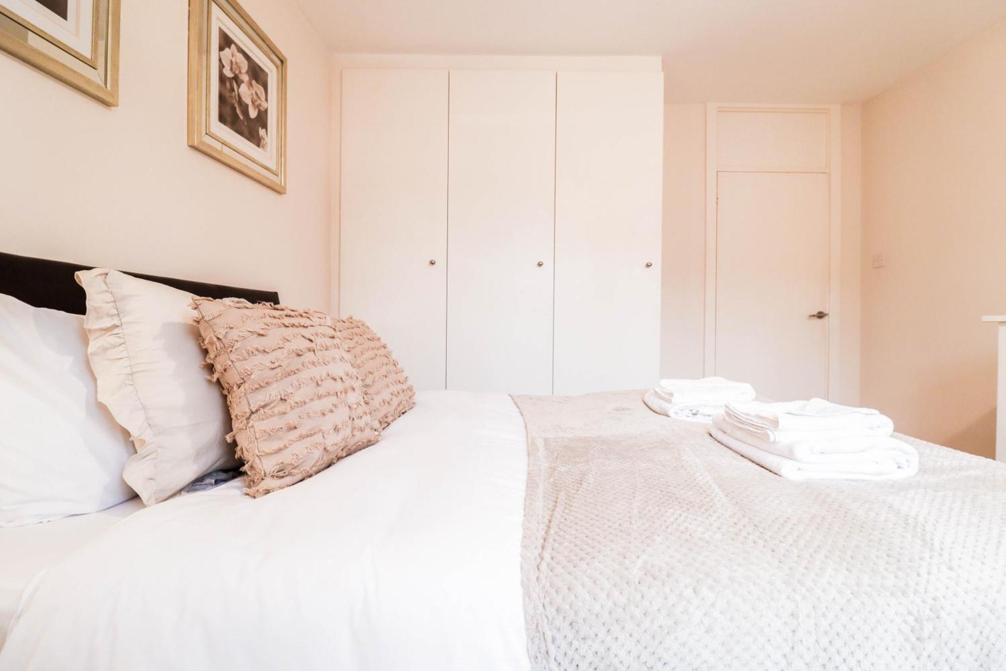 Gorgeous 2-Bedroom London Apartment Appartement