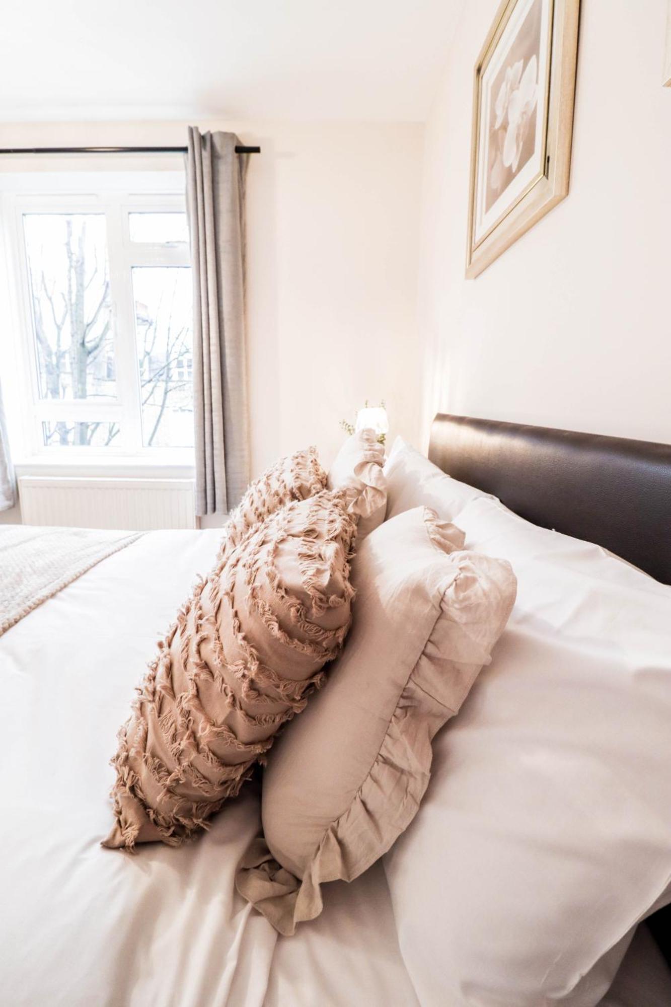 Gorgeous 2-Bedroom London Apartment *