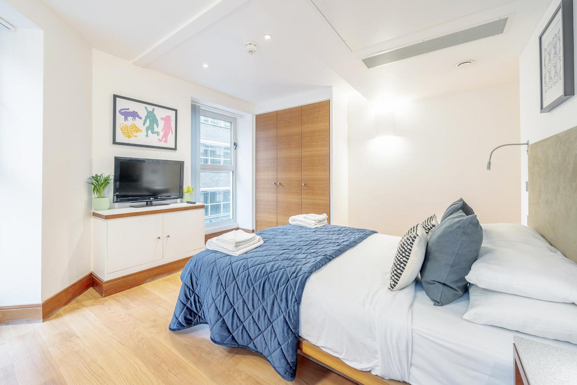 Kula - Tower Hill Apartment