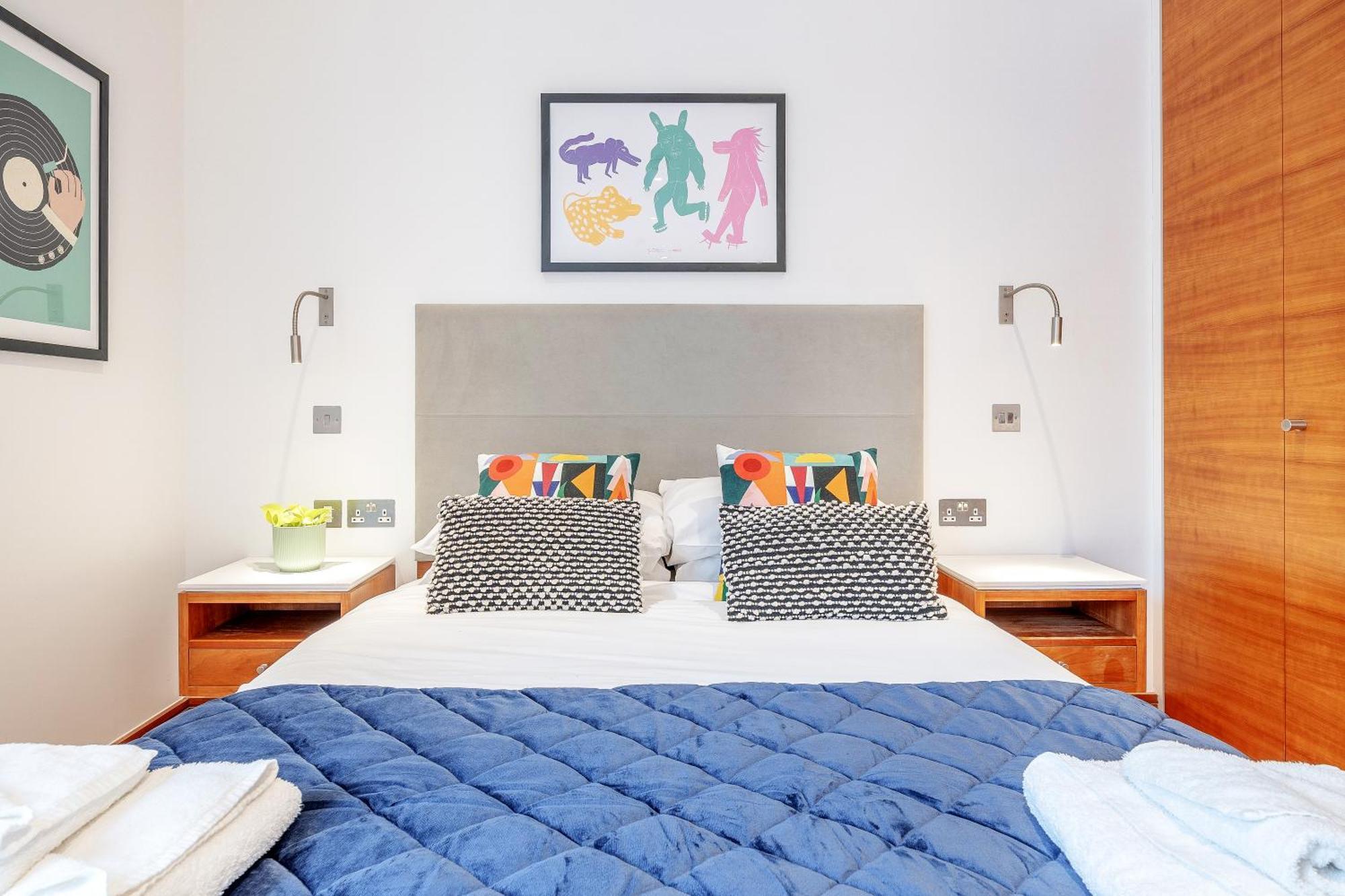 Kula - Tower Hill Apartment London