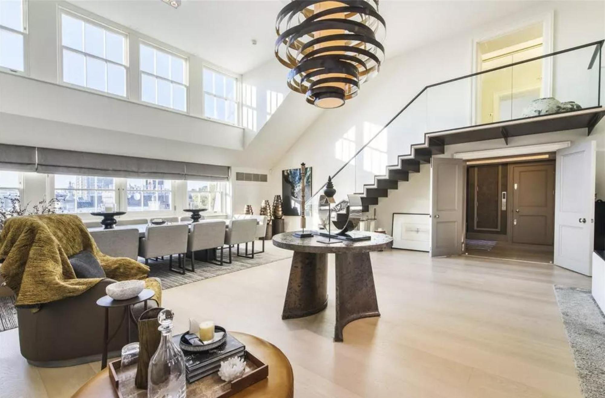 Penthouse With A View Apartment London