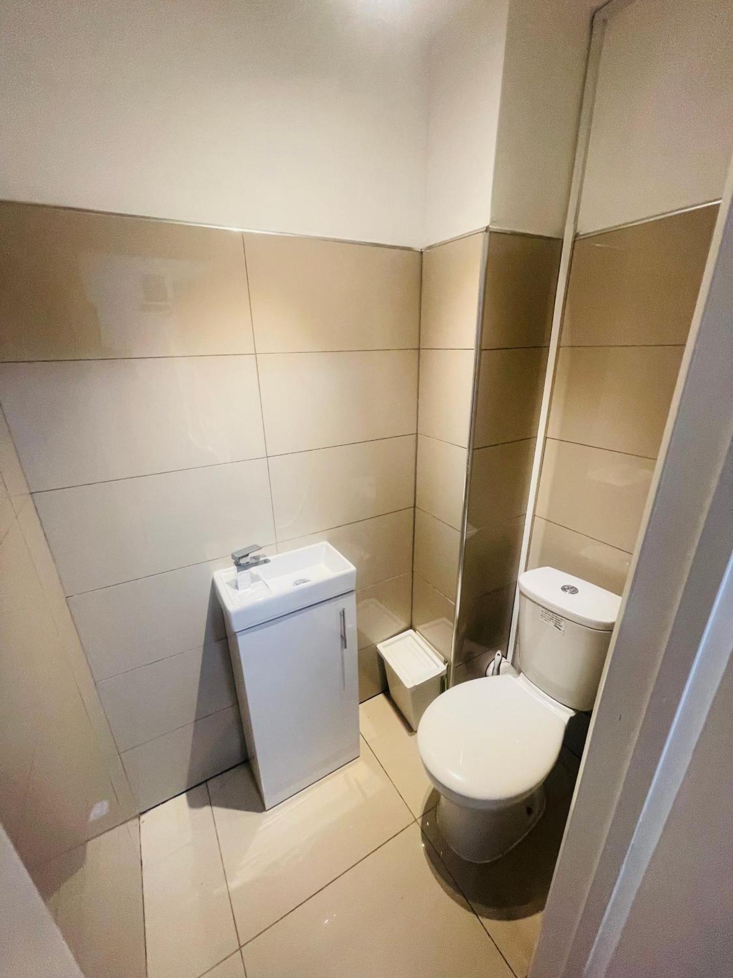 Homestay Double Near Canary Wharf 28 *
